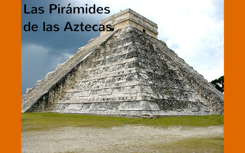 Las Pirámides de las Aztecas by Xavier Rodriguez