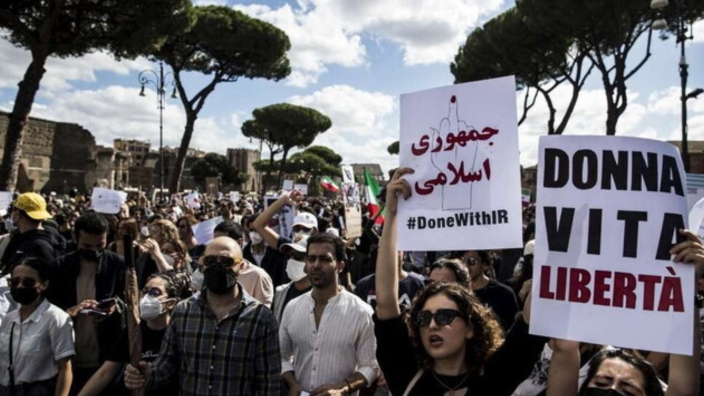 COSA STA SUCCEDENDO IN IRAN by emma ceroni on Prezi