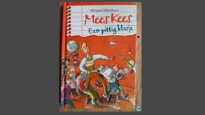boekbespreking: MEES KEES EEN PITTIG KLASJE by Myrthe Redjosentono on Prezi
