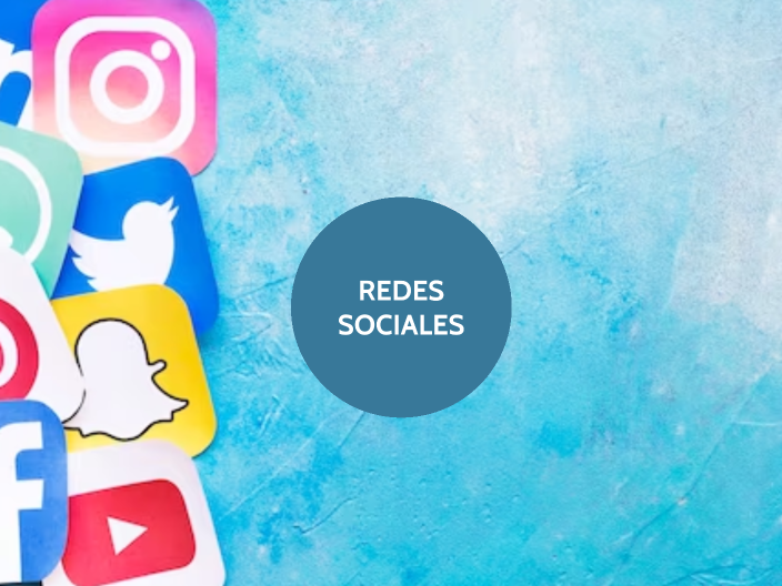 Redes Sociales by lara arroyo on Prezi